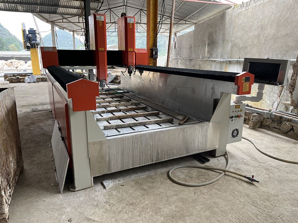 Stone Sur CNC machin